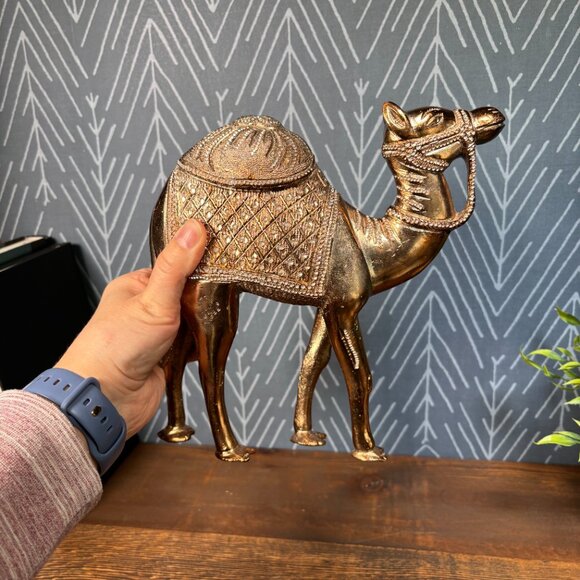 Vintage Solid Cast Metal Camel Figurine Copper Bromze Finish Camel Sculpture - Picture 9 of 17